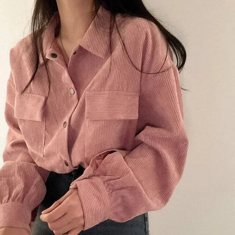 Well Tailored Shirt with a Graceful Silhouette