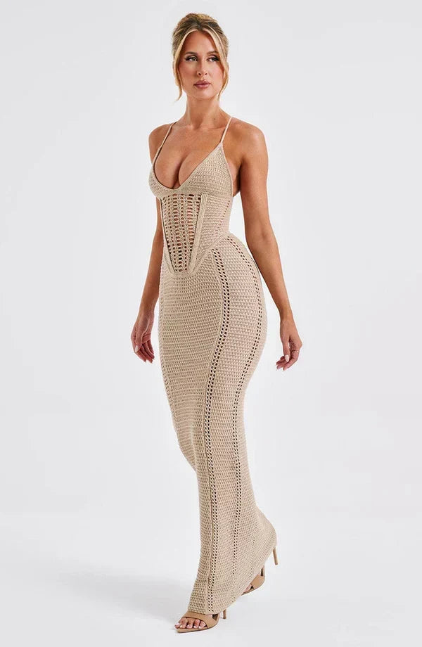 Effortlessly Elegant Dress with a Timeless Design