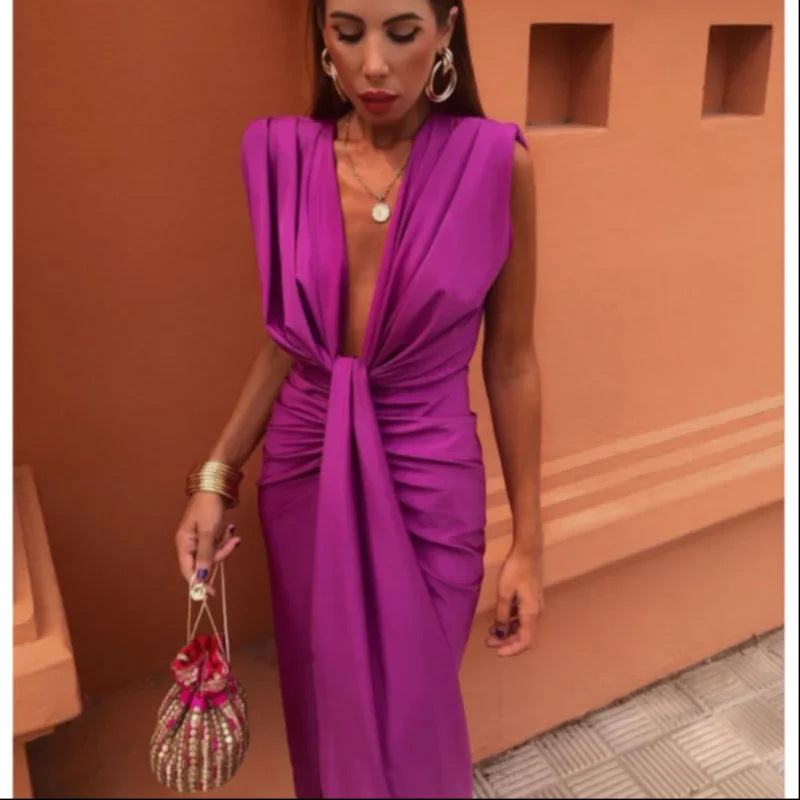 Gracefully Styled Dress for Any Occasion
