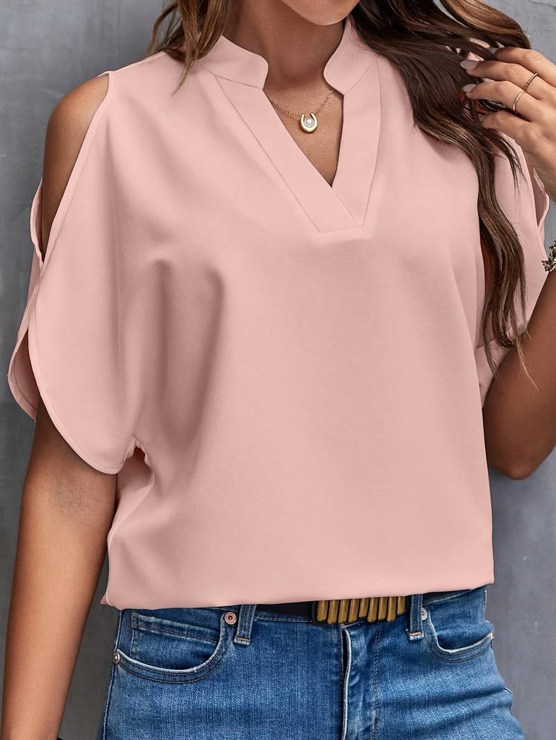 Classic Vintage Blouse with a Flattering Fit