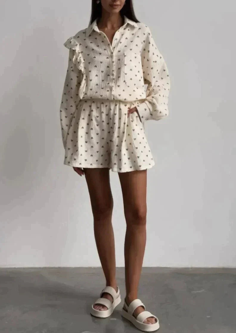Effortlessly Elegant Shirt with a Timeless Design