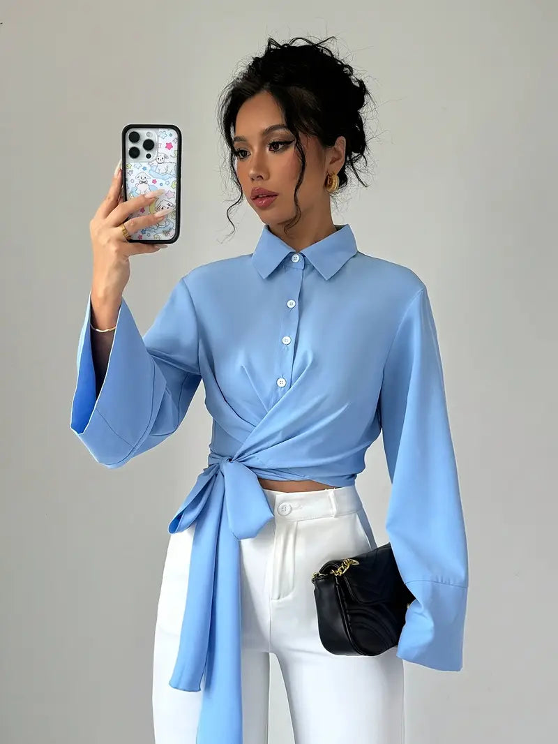 Beautifully Crafted Blouse in a Classic Style