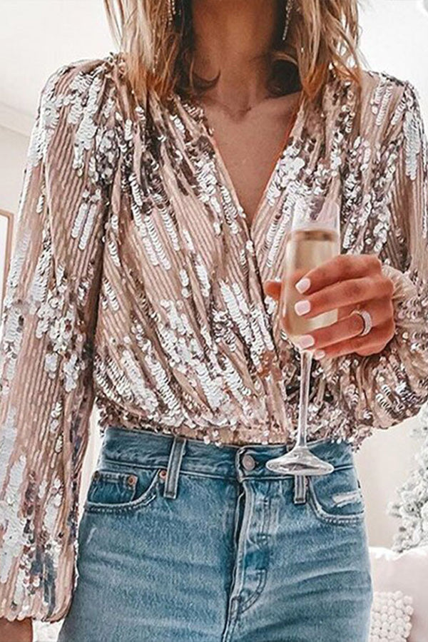 Sophisticated Blouse with a Clean Classic Look