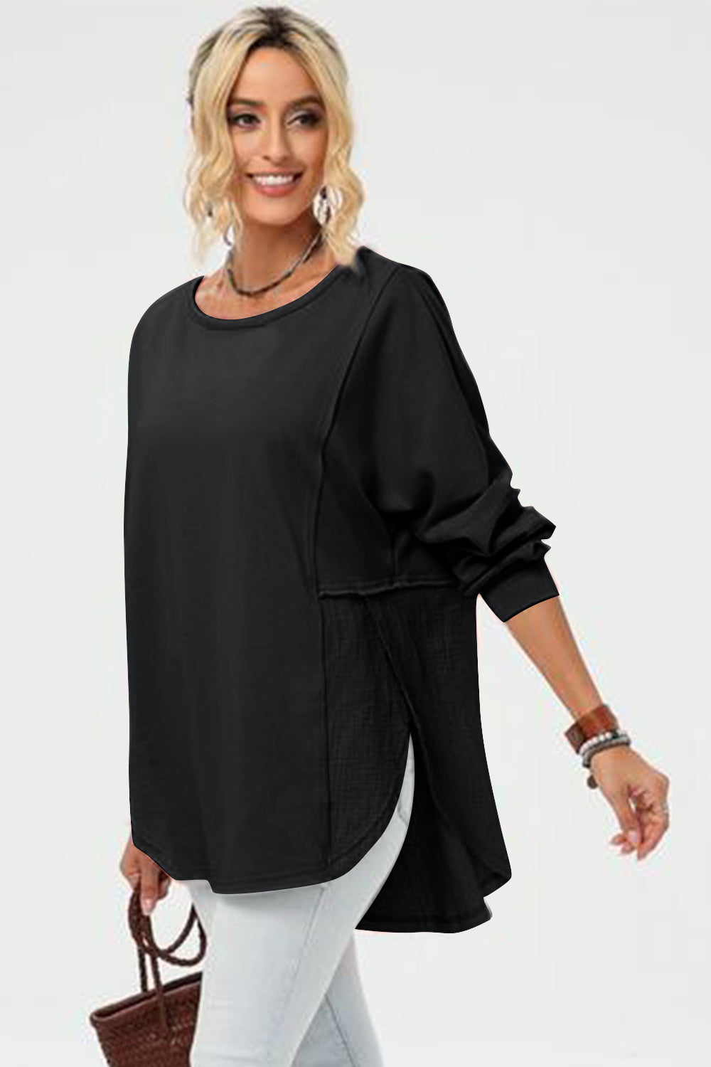 Effortlessly Elegant T-Shirt with a Timeless Design