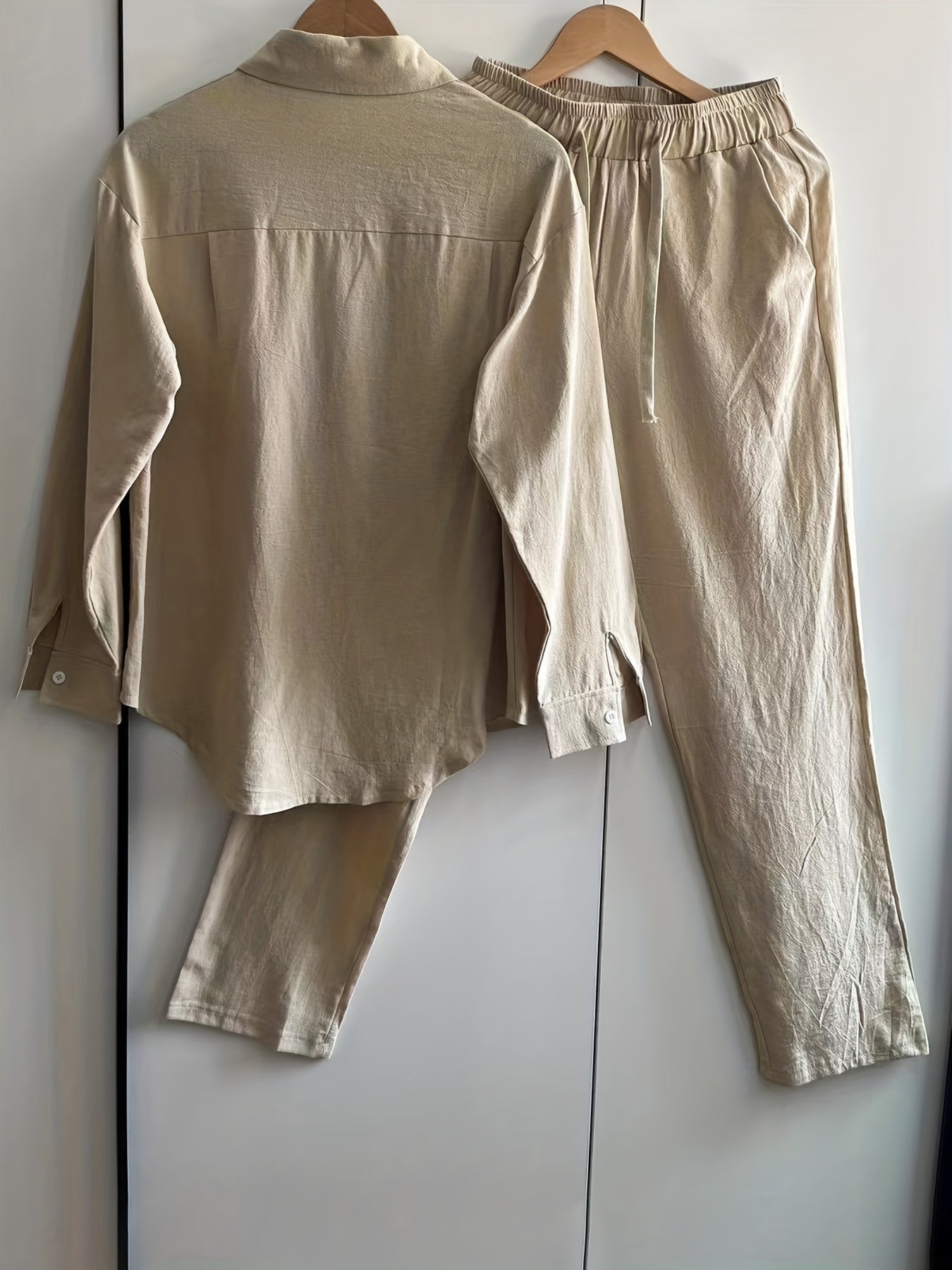 Classic Vintage Shirt with a Flattering Fit