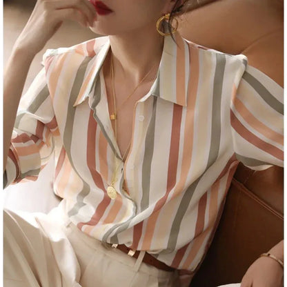 Well Tailored Shirt with a Graceful Silhouette