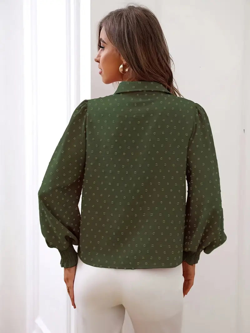 Beautifully Crafted Blouse in a Classic Style