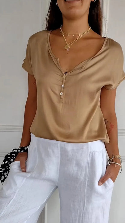 Sophisticated T-Shirt with a Clean Classic Look