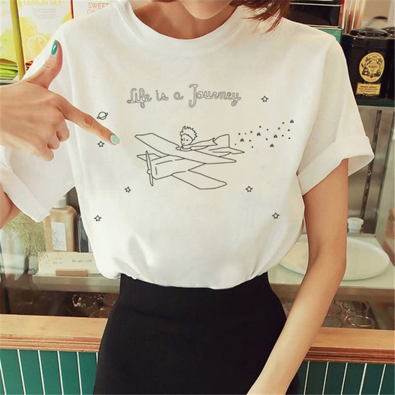 Effortlessly Elegant T-Shirt with a Timeless Design