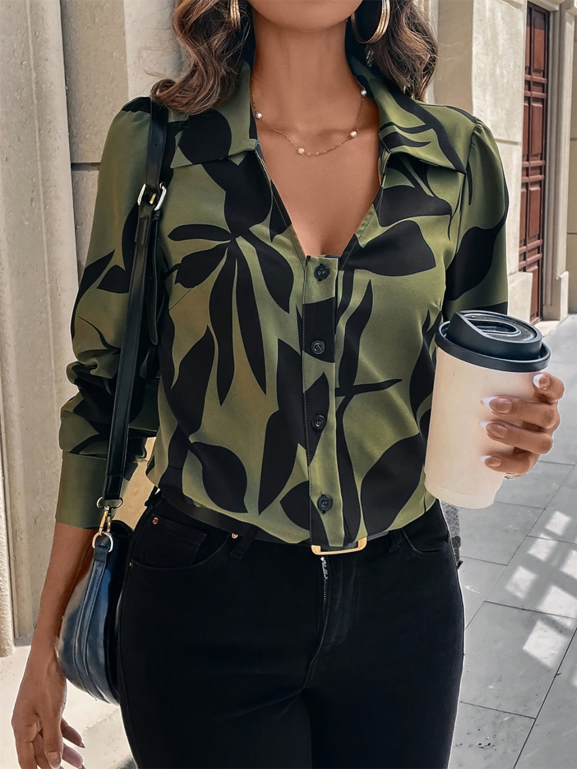 Beautifully Finished Shirt in a Timeless Design