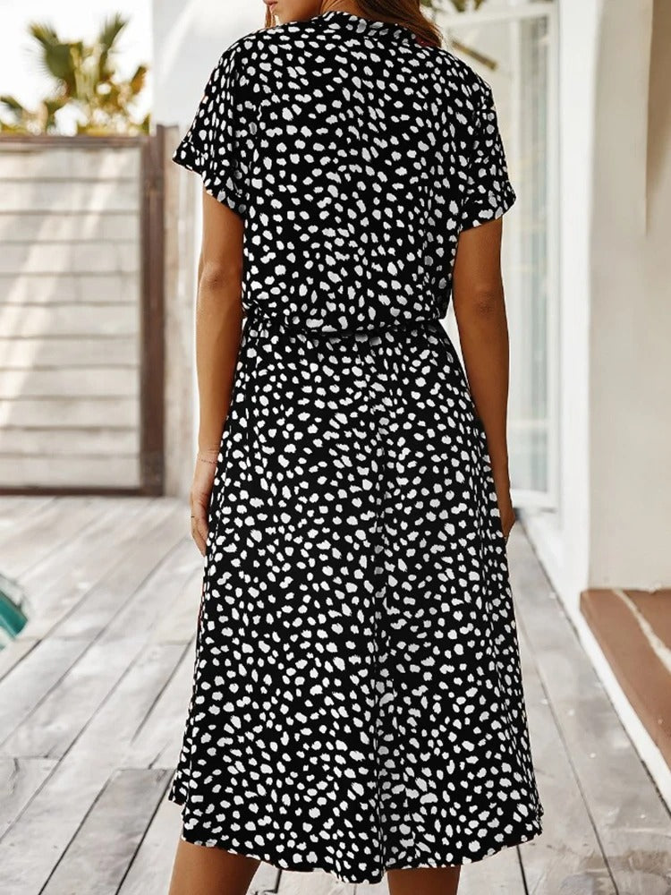 Polished Dress with an Effortless Classic Look