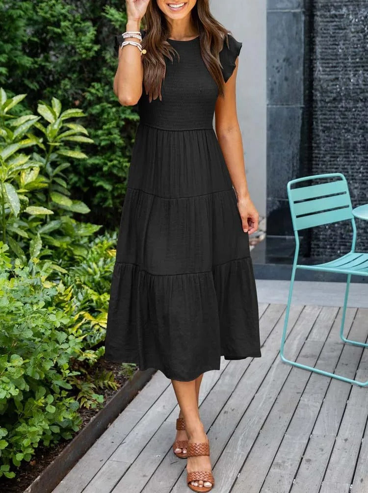 Beautifully Finished Dress in a Timeless Design