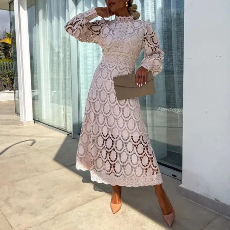 Sophisticated Dress with a Clean Classic Look