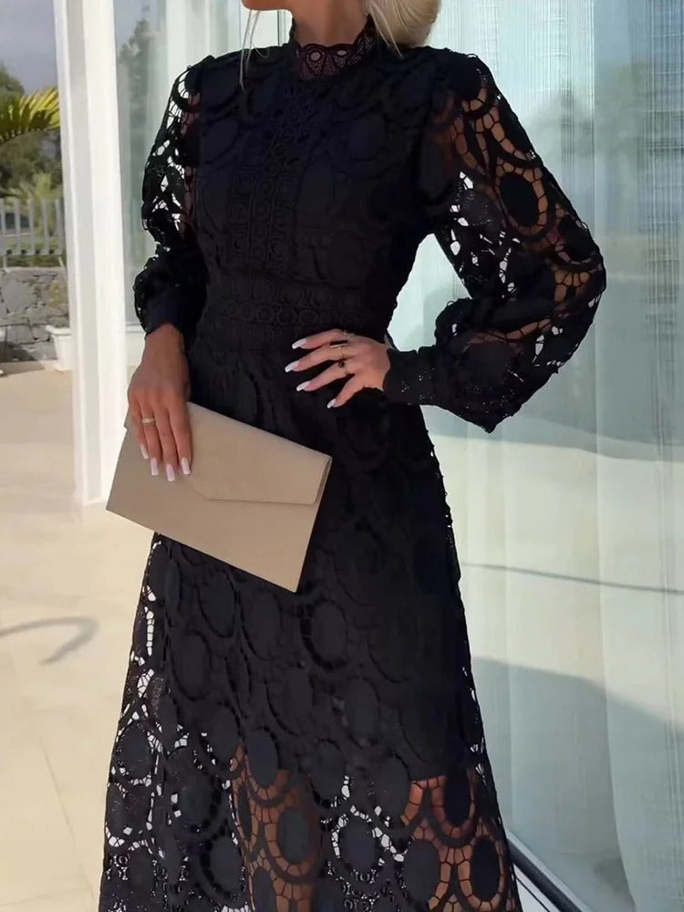 Sophisticated Dress with a Clean Classic Look