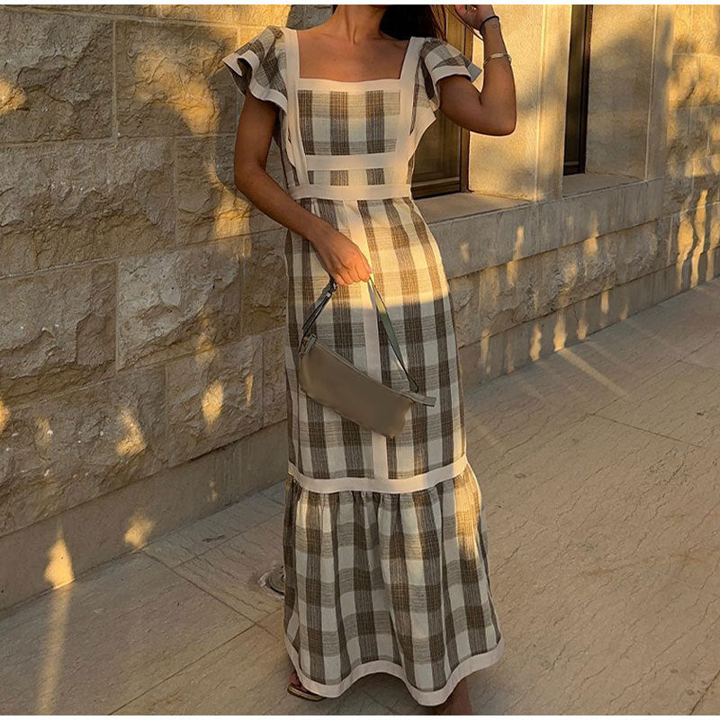 Sophisticated Dress with a Clean Classic Look