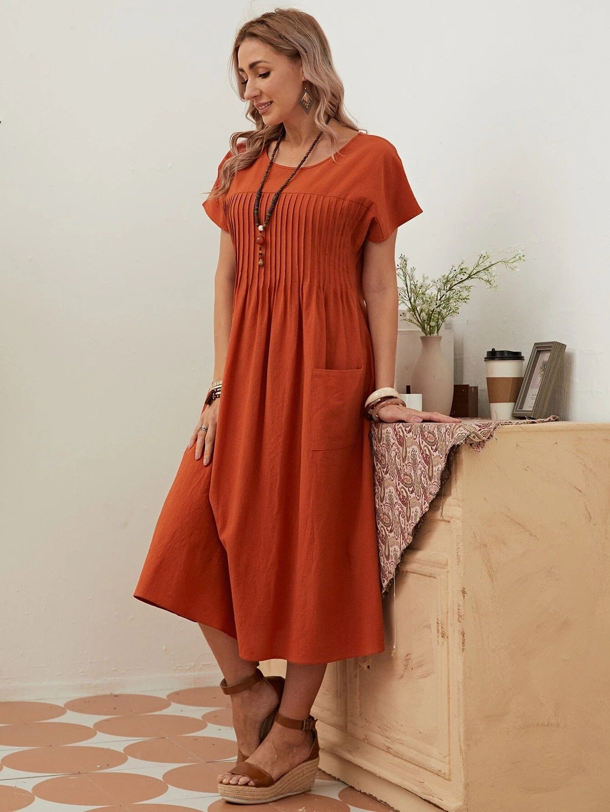 Classic Vintage & Enduringly Stylish Dress