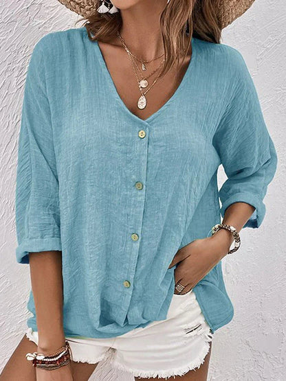 Effortlessly Elegant Shirt with a Timeless Design