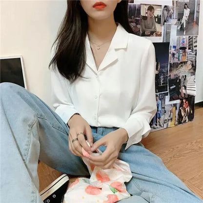 Well Tailored Shirt with a Graceful Silhouette