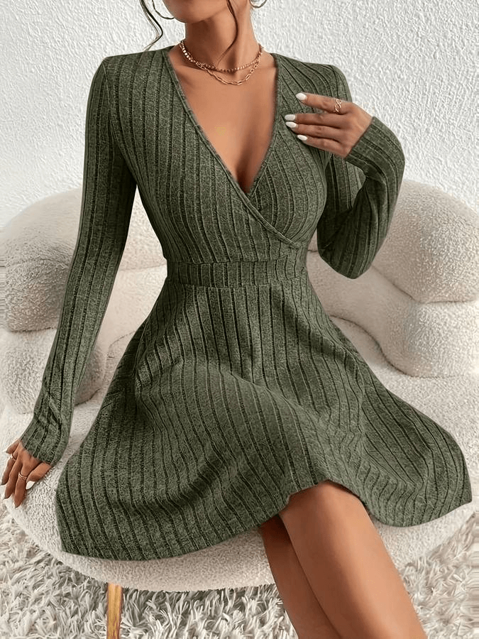 Polished Dress with an Effortless Classic Look