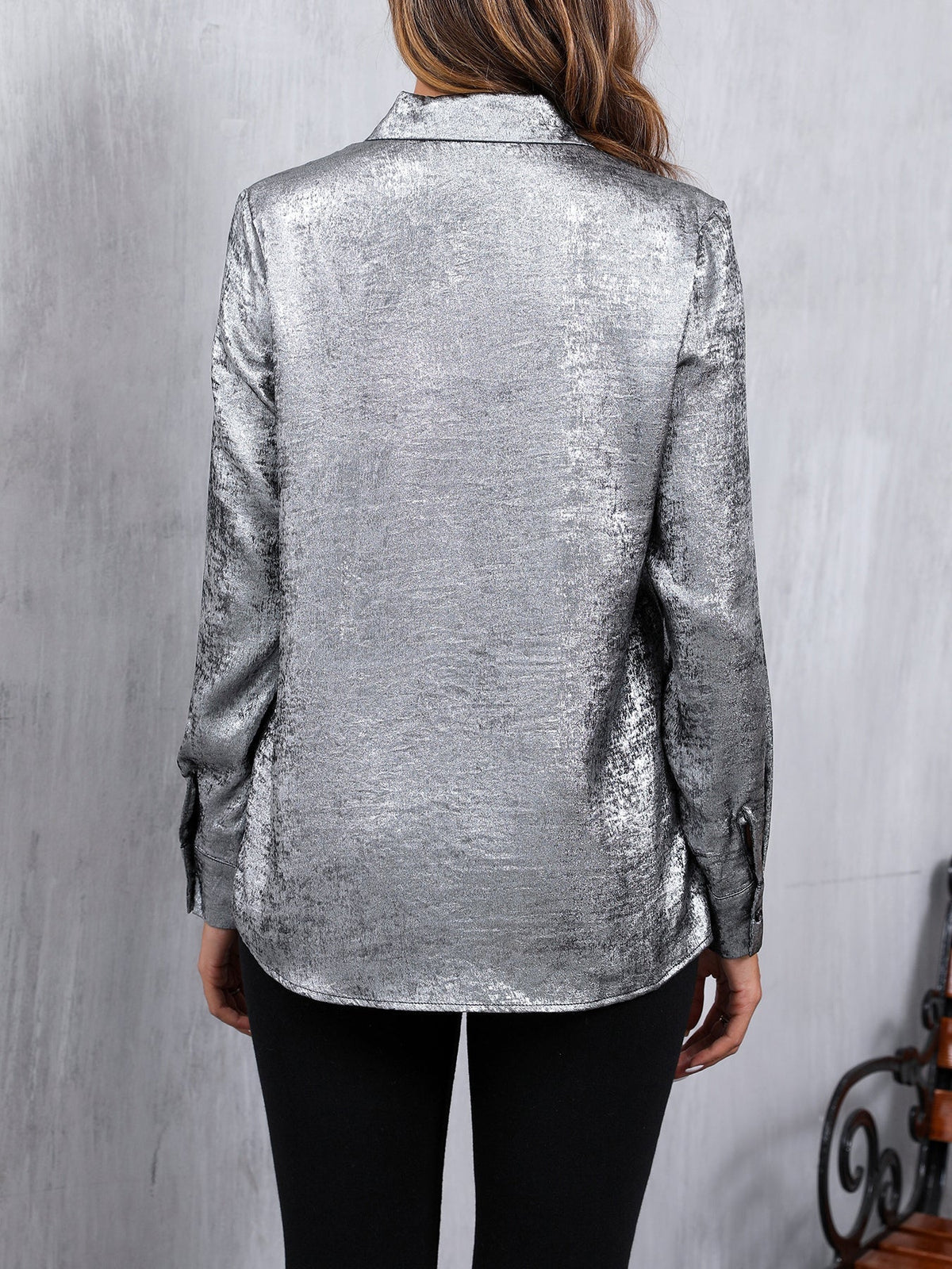 Beautifully Crafted Blouse in a Classic Style