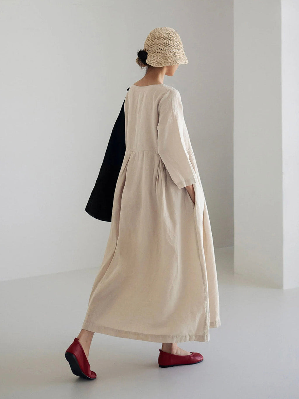 Classic Vintage Dress with a Flattering Fit