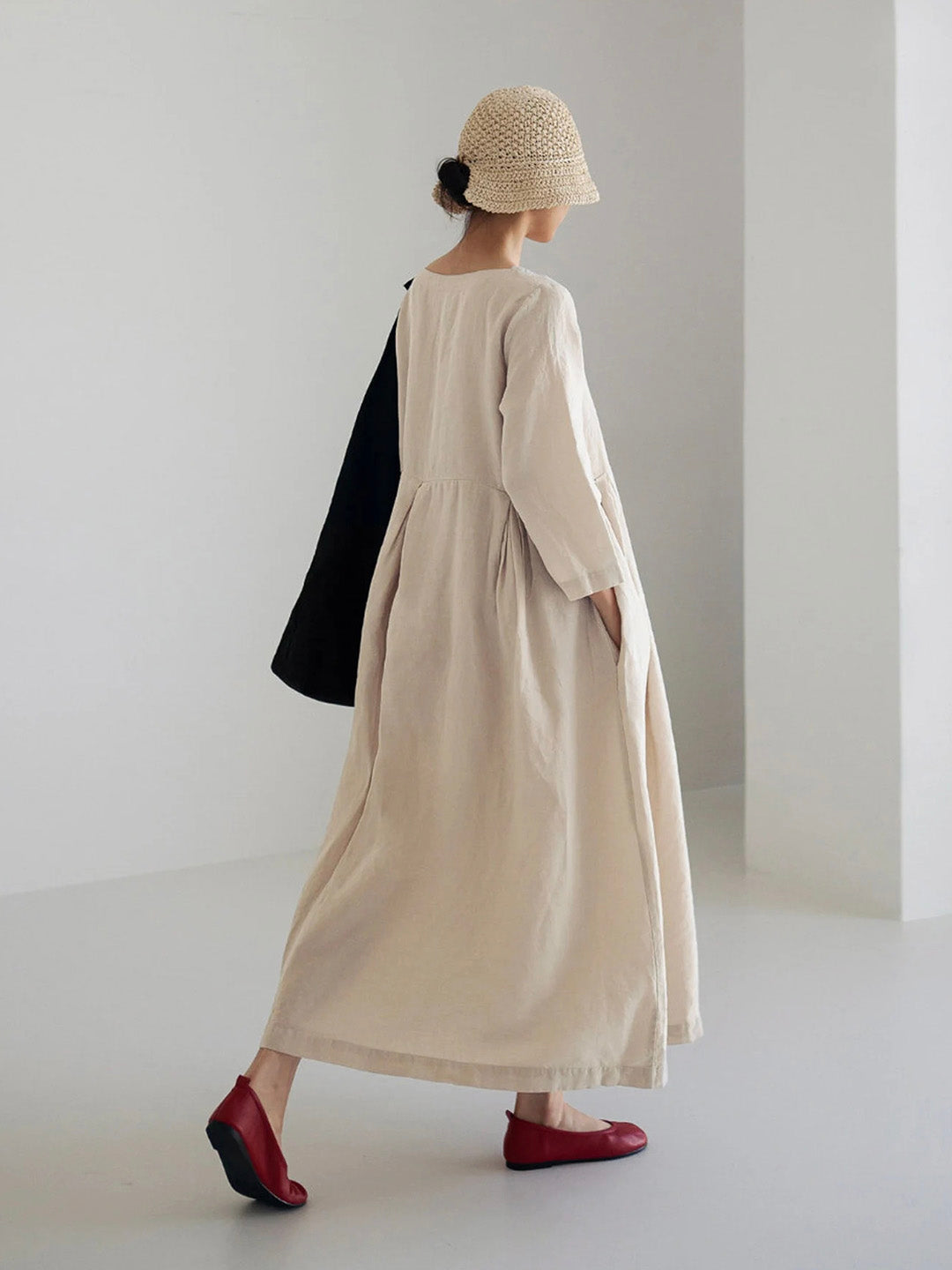 Classic Vintage Dress with a Flattering Fit