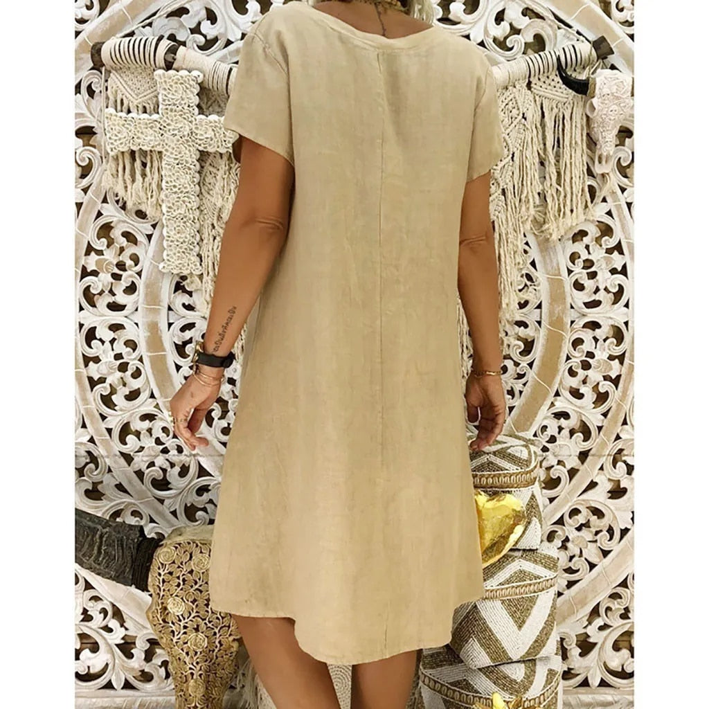 Sophisticated Dress with a Clean Classic Look