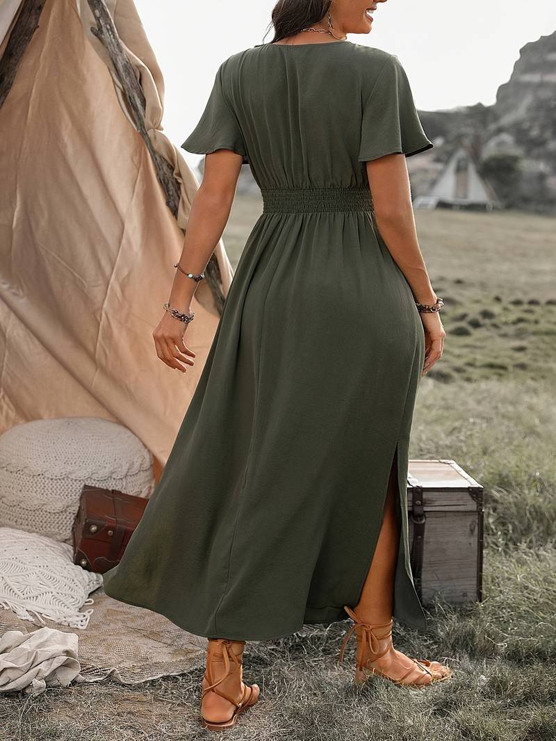 Polished Dress with an Effortless Classic Look