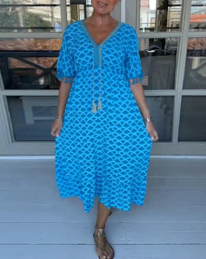 Gracefully Styled Dress for Any Occasion