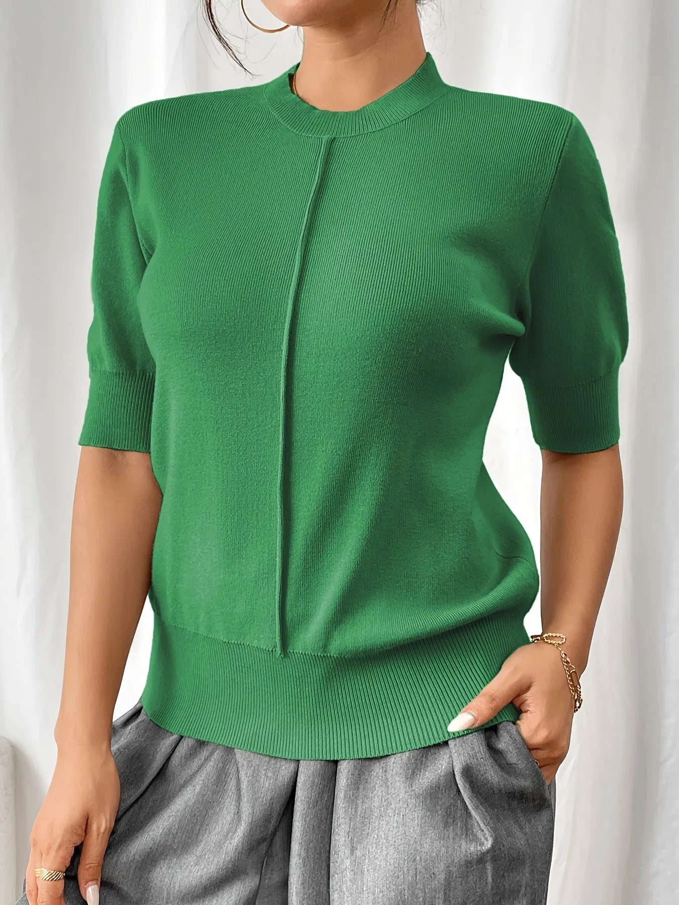 Effortlessly Elegant Shirt with a Timeless Design