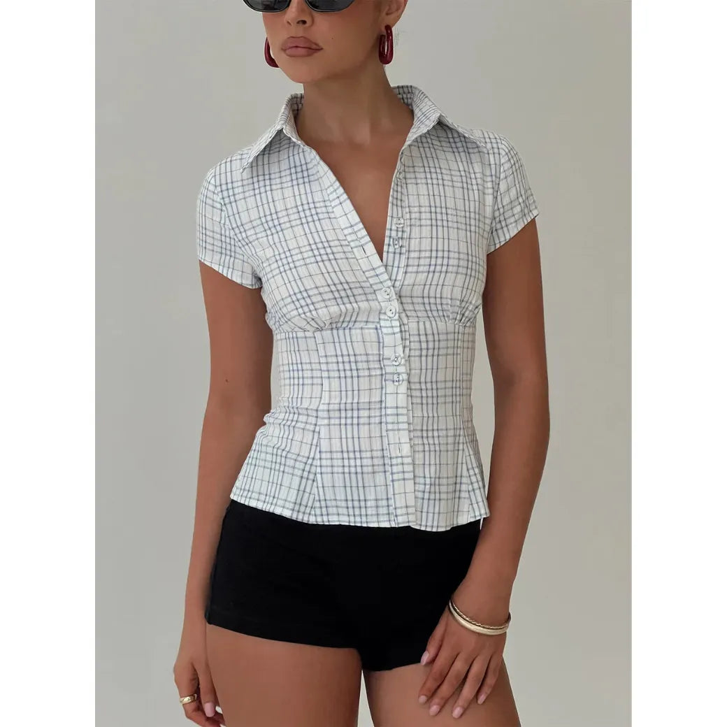 Effortlessly Elegant Shirt with a Timeless Design