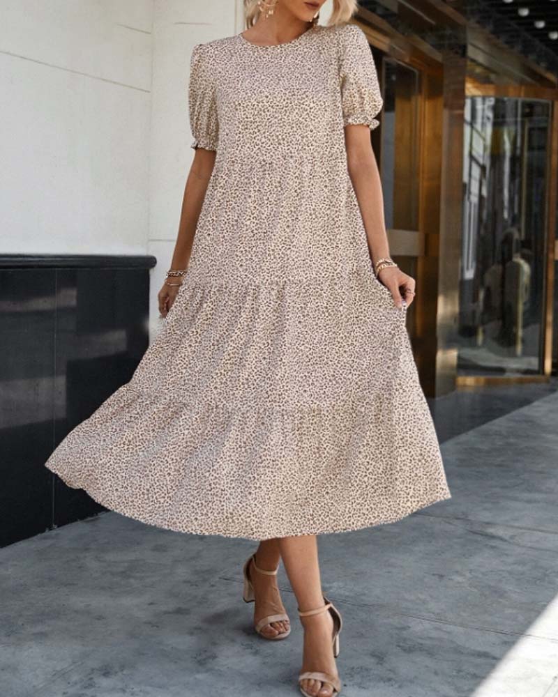 Gracefully Styled Dress for Any Occasion