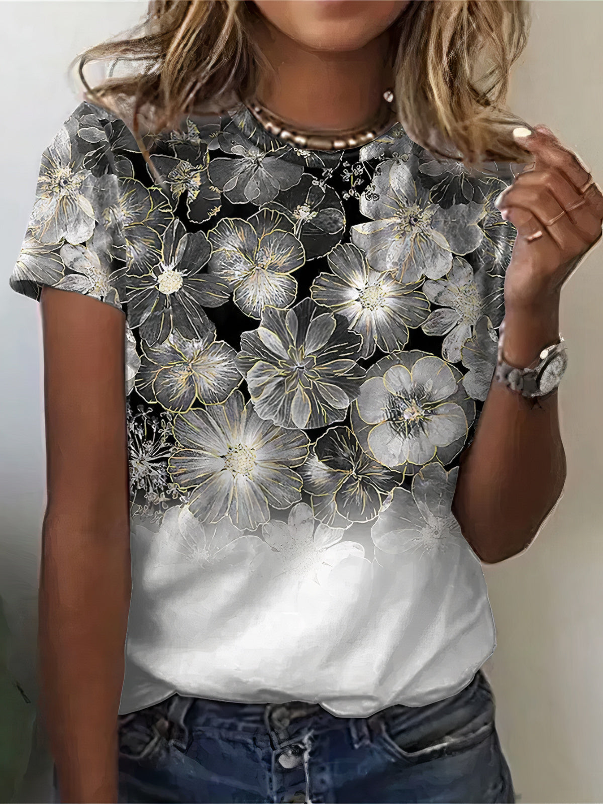 Beautifully Crafted T-Shirt in a Classic Style