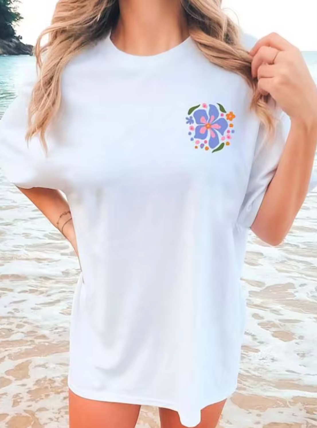 Effortlessly Elegant T-Shirt with a Timeless Design