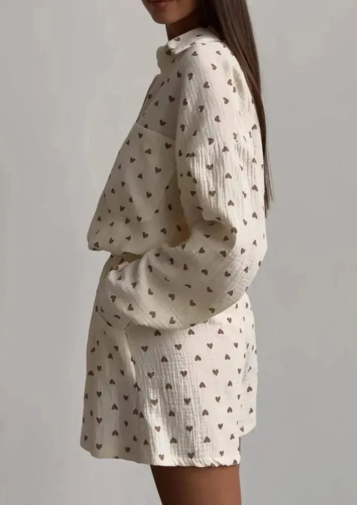 Effortlessly Elegant Shirt with a Timeless Design