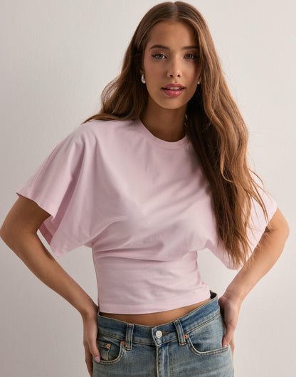 Effortlessly Elegant T-Shirt with a Timeless Design