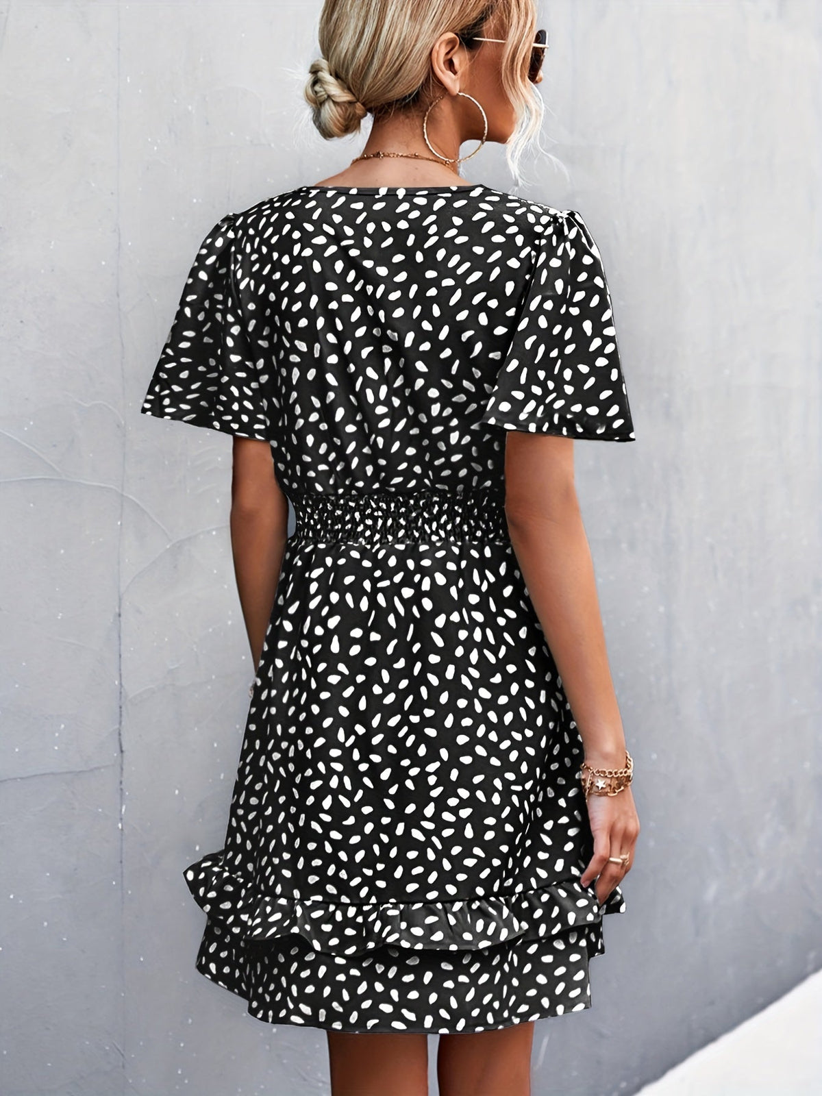 Sophisticated Dress with a Clean Classic Look