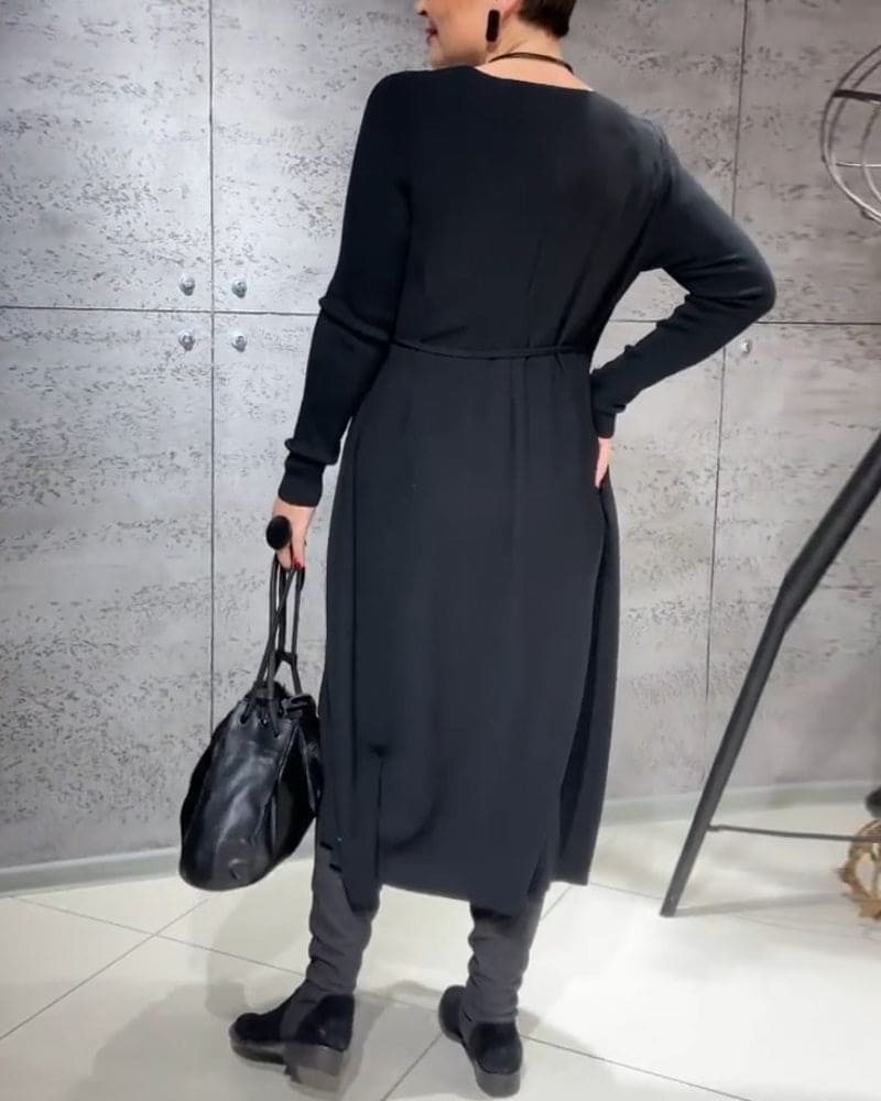 Well Tailored Dress with a Graceful Silhouette