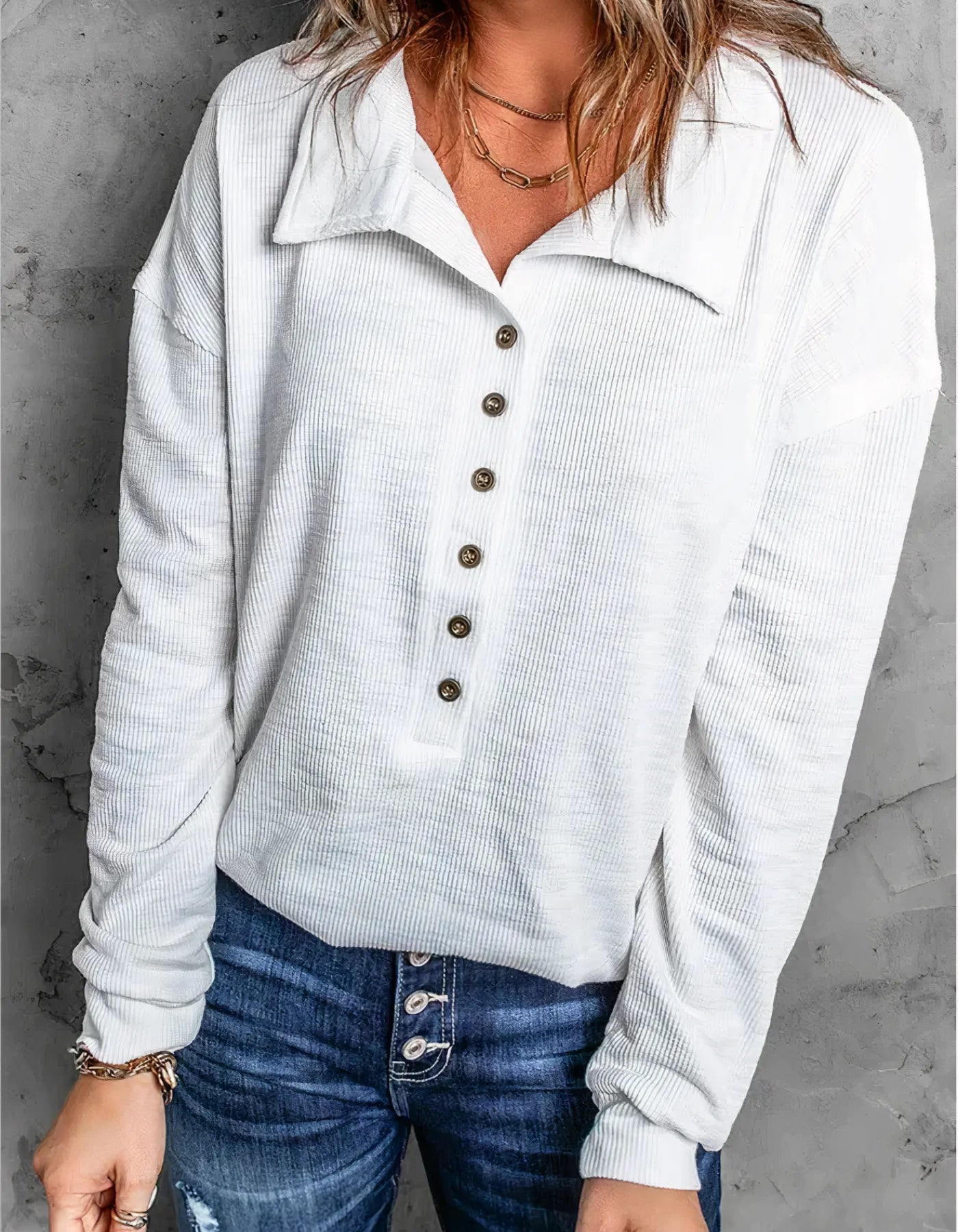 Beautifully Finished Shirt in a Timeless Design
