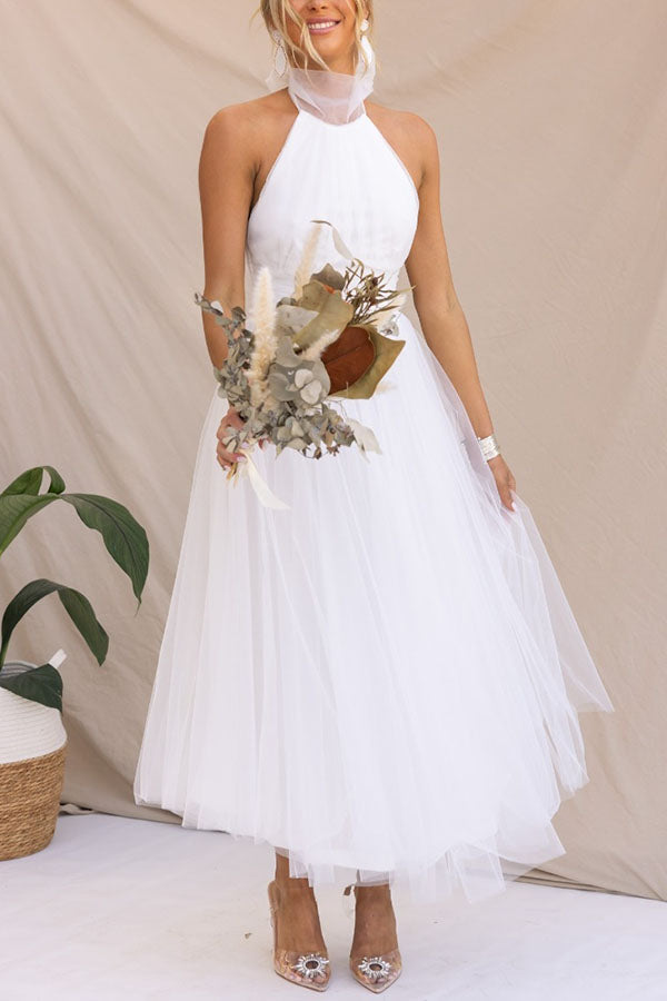 Beautifully Crafted Dress in a Classic Style