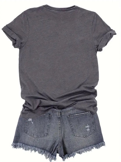 Effortlessly Elegant T-Shirt with a Timeless Design