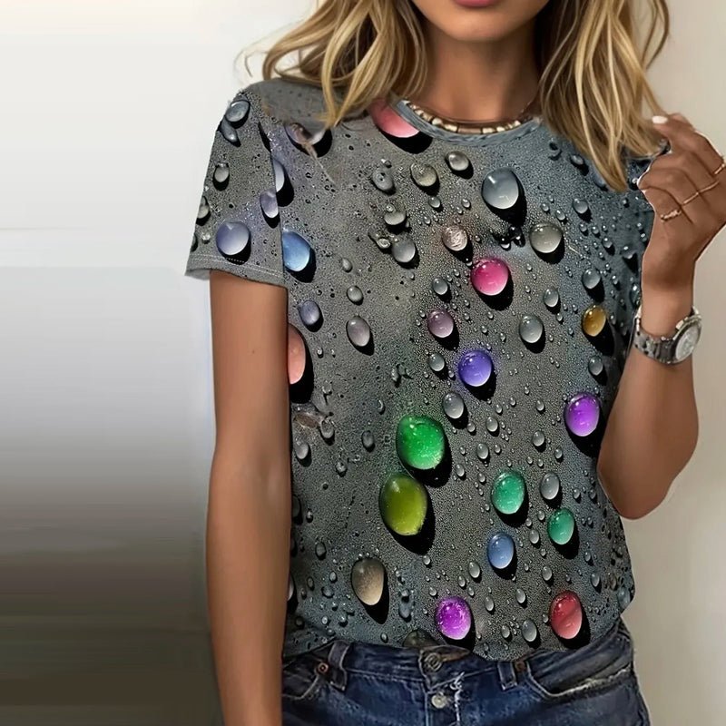 Effortlessly Elegant T-Shirt with a Timeless Design
