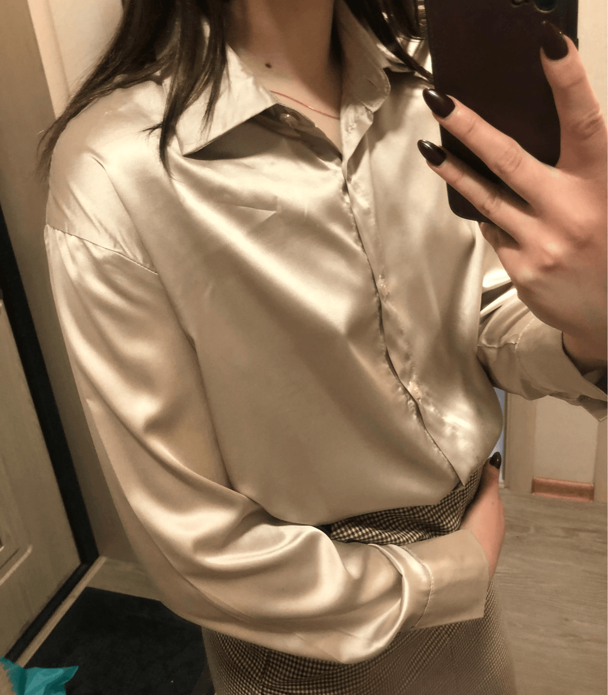 Beautifully Crafted Blouse in a Classic Style