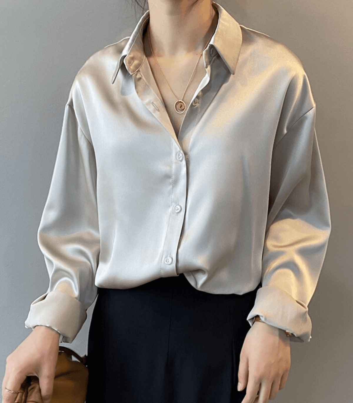 Beautifully Crafted Blouse in a Classic Style