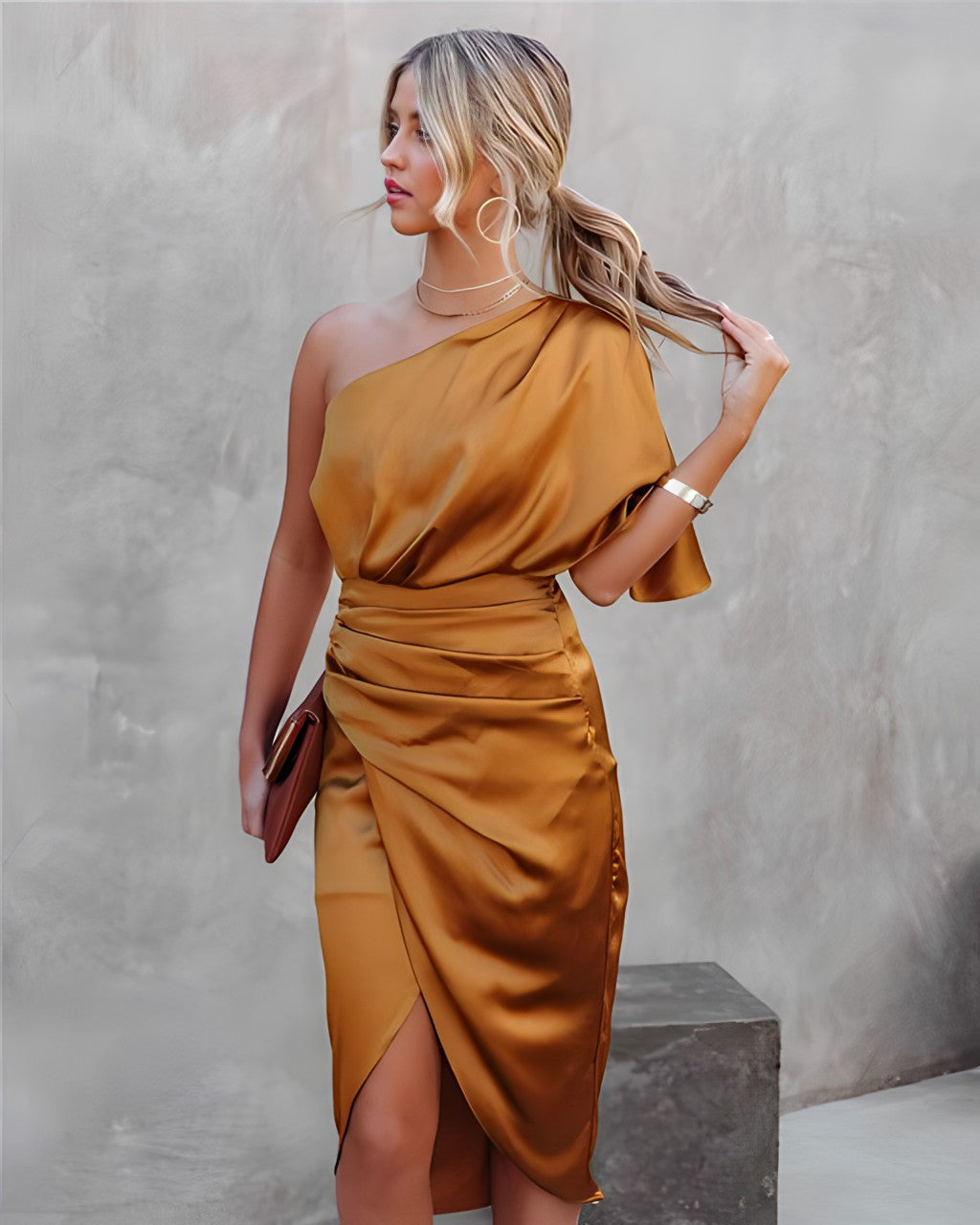 Effortlessly Elegant Dress with a Timeless Design