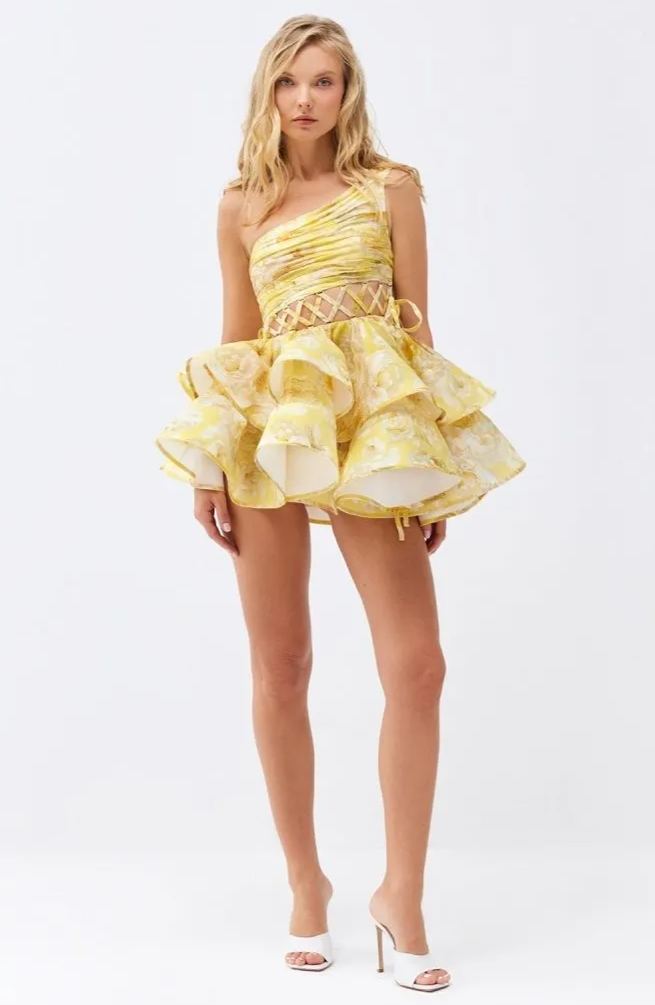 Beautifully Crafted Dress in a Classic Style