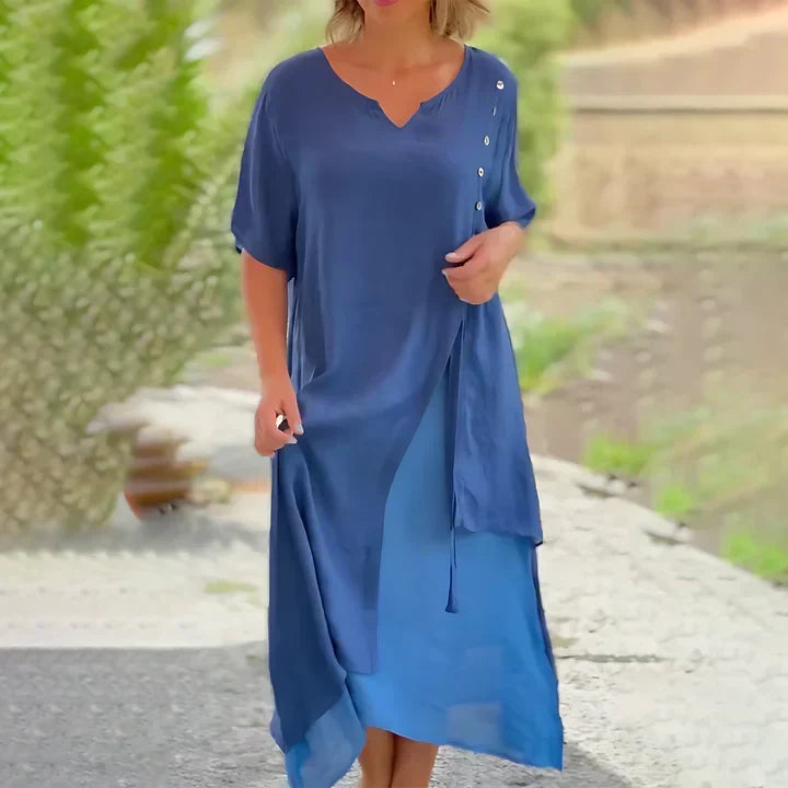 Classic Vintage Dress with a Flattering Fit