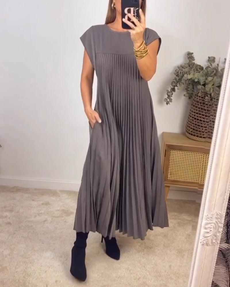 Sophisticated Dress with a Clean Classic Look