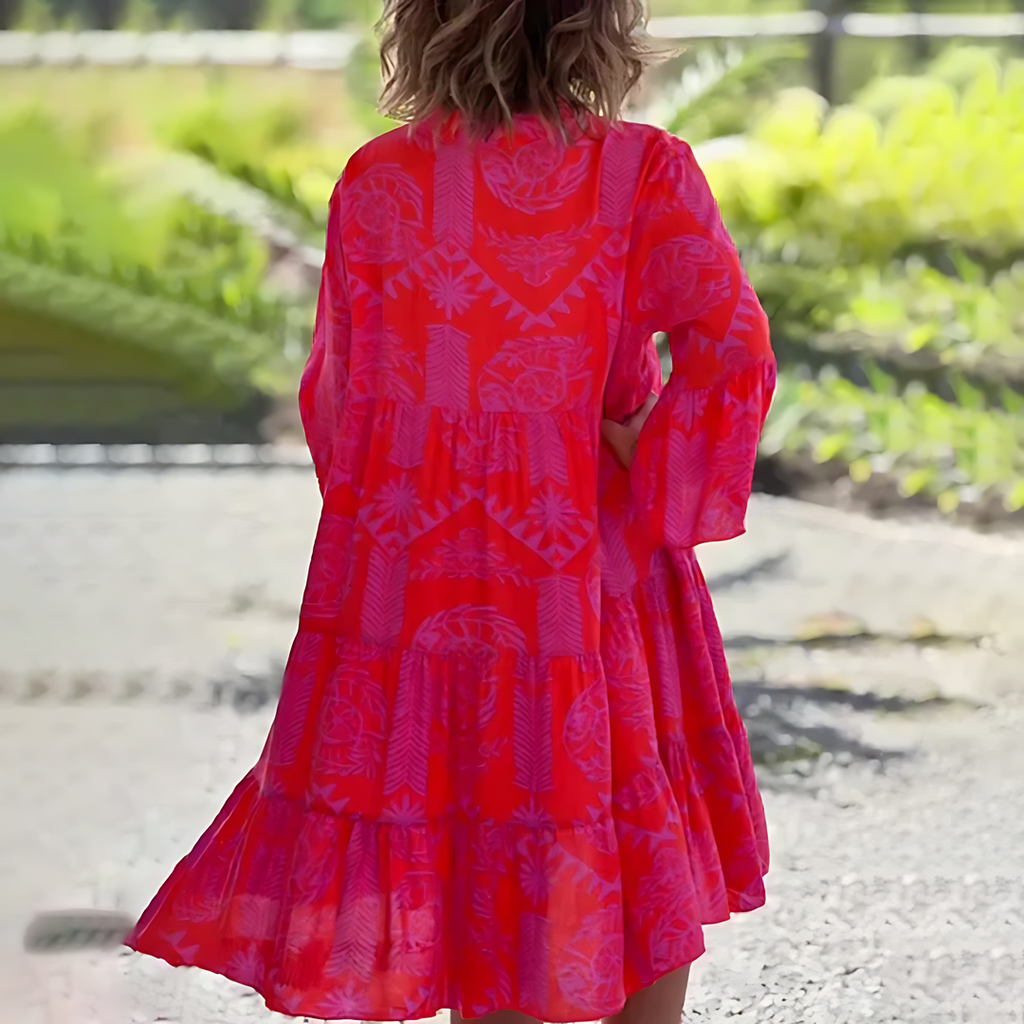 Effortlessly Elegant Dress with a Timeless Design
