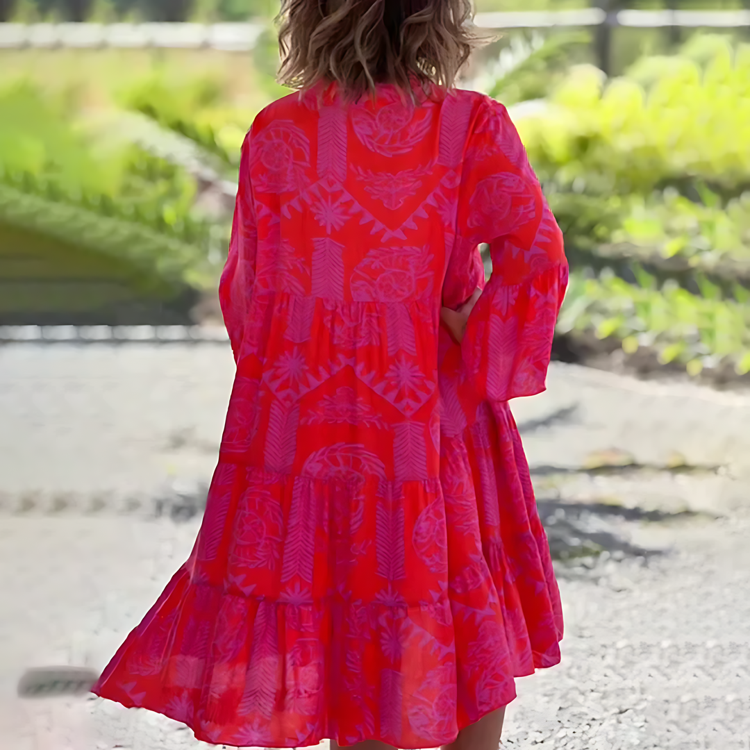 Effortlessly Elegant Dress with a Timeless Design
